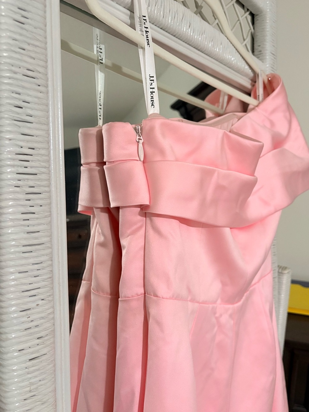 JJ’s House Petal Pink Off-the-Shoulder A-Line Formal Dress | Size US 8 | NWT - Picture 5 of 5